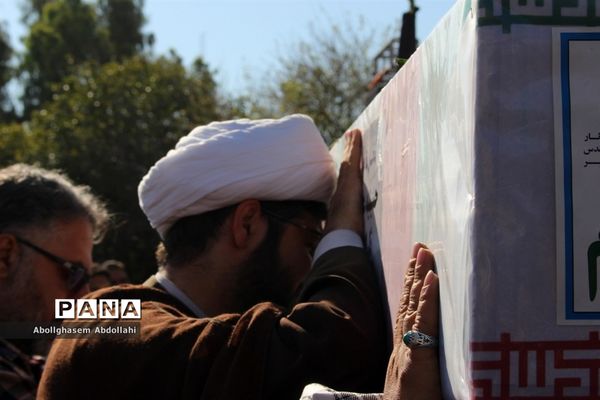 تشییع پیکر سه شهید گمنام در بوشهر-2