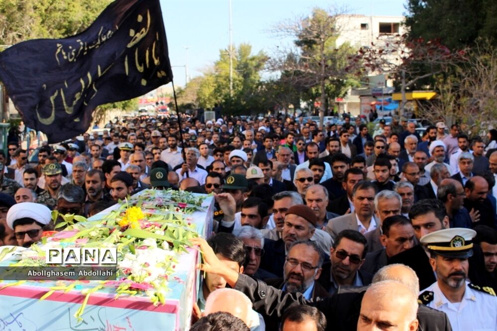 تشییع پیکر سه شهید گمنام در بوشهر-2