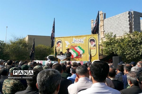 تشییع پیکر سه شهید گمنام در بوشهر-2