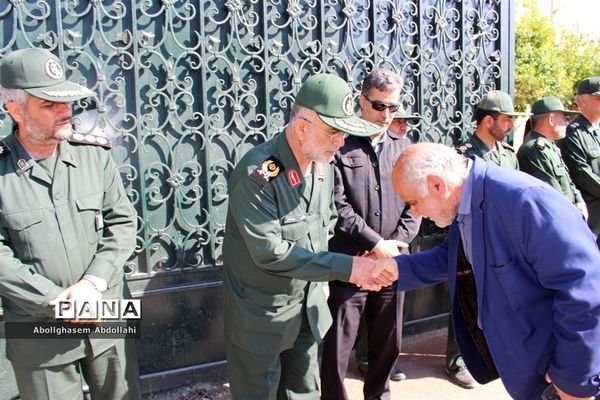 تشییع پیکر سه شهید گمنام در بوشهر-2