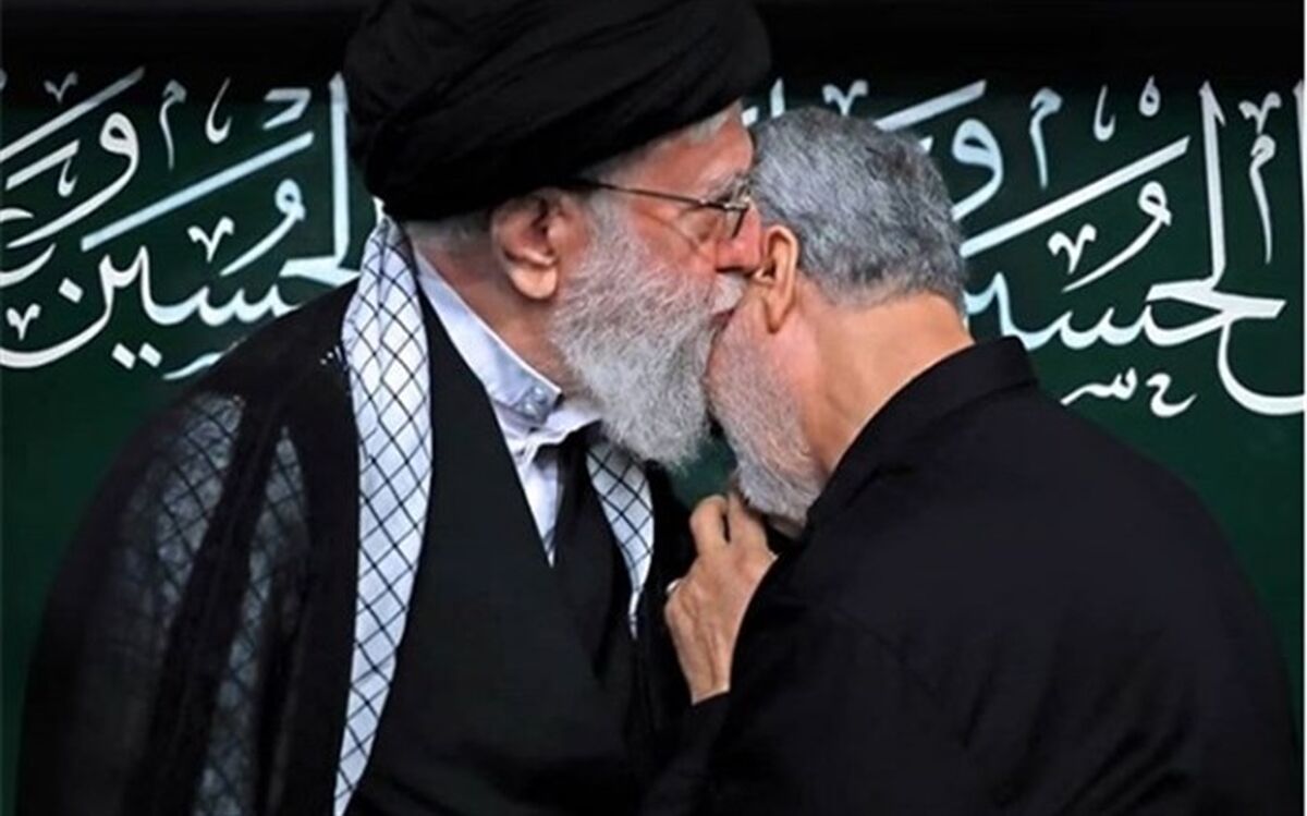سردار سلیمانی از رهبر معظم انقلاب نشان ذوالفقار دریافت کرد