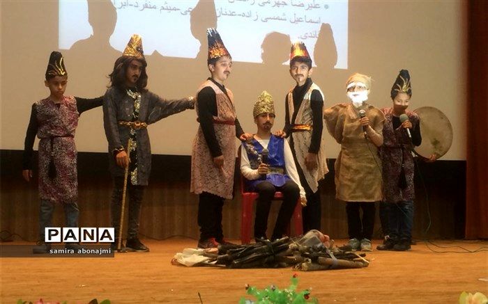 برگزاری جشنواره گلستان‌خوانی در شهرستان خنج