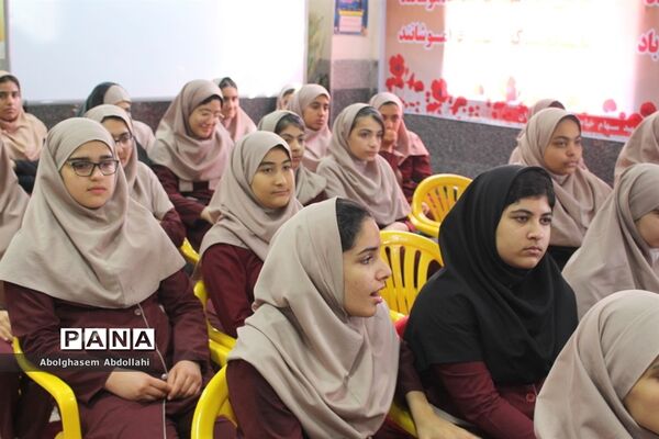 پنجمین یادواره شهیدان در دبیرستان شهیده سهام خیام بوشهر