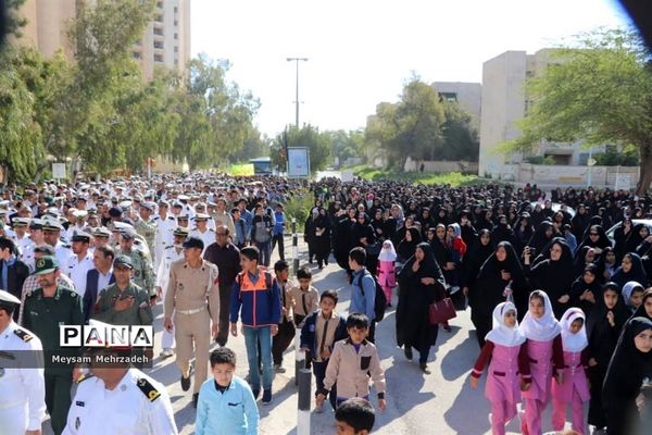 تشییع پیکر پاک  و مطهره شهید گمنام در پایگاه دوم دریایی  بوشهر