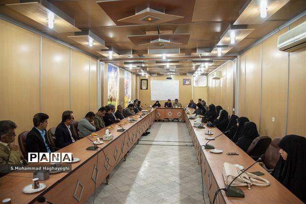 آخرین نشست سالانه معاونان پرورشی و مربیان تربیت بدنی در لامرد