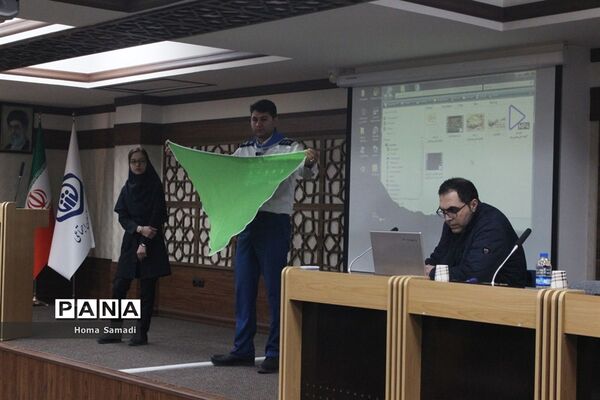 بازدید دانش‌آموزان تبریزی از شعب تامین اجتماعی