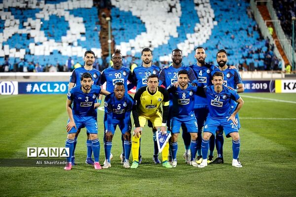 دیدار تیم های استقلال و العین امارات