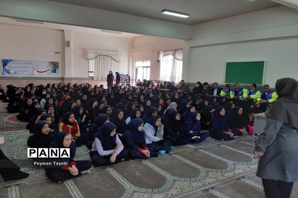 اجرای مانور آمادگی و پیشگیری از حوادث چهارشنبه آخر سال