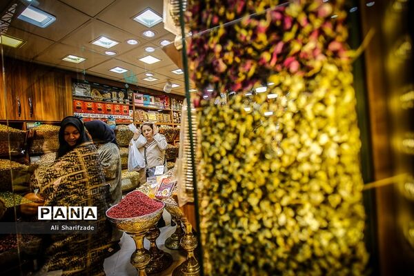 حال و هوای میدان تجریش در آستانه سال نو