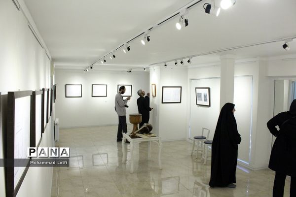 آیین رونمایی ازکتاب بررسی اسناد همکاری های ایران و بلژیک