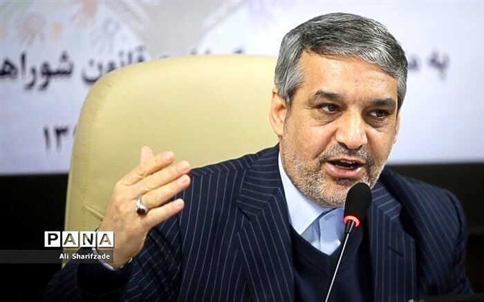 مجتبی زینی‌وند: «راهنمای عمل فعالیت‌های فرهنگی تربیتی» مبنای عمل مدارس غیردولتی در سال 98 است
