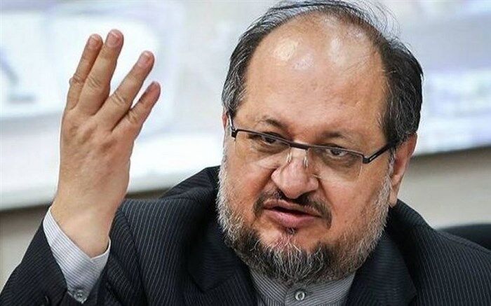 محمد شریعتمداری: بی توجهی به حداقل دستمزد، آثار اجتماعی فوق العاده ای دارد