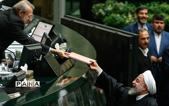 رئیس جمهوری قانون بودجه سال 98 کل کشور را برای اجرا ابلاغ کرد