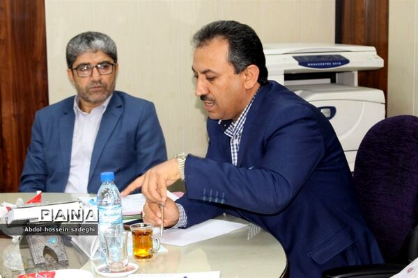 جلسه بررسی فعالیت‌های درآمدزایی سازمان دانش‌آموزی استان بوشهر