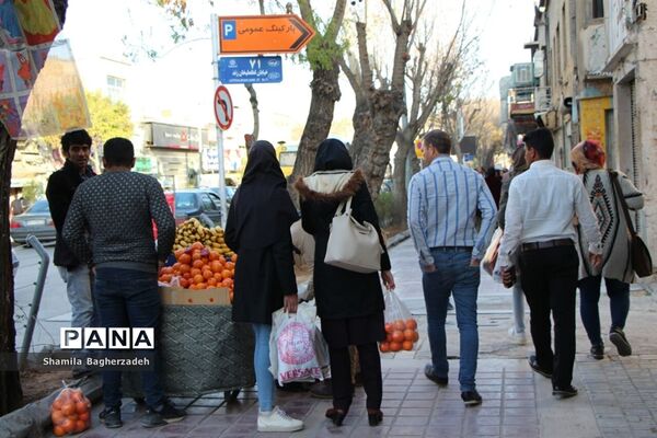 آخرین روز از سال نود و هفت در شیراز