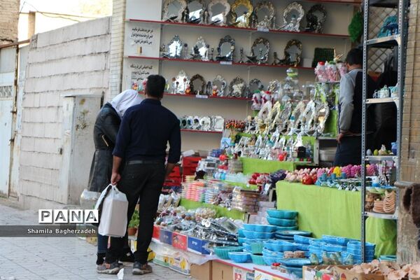 آخرین روز از سال نود و هفت در شیراز