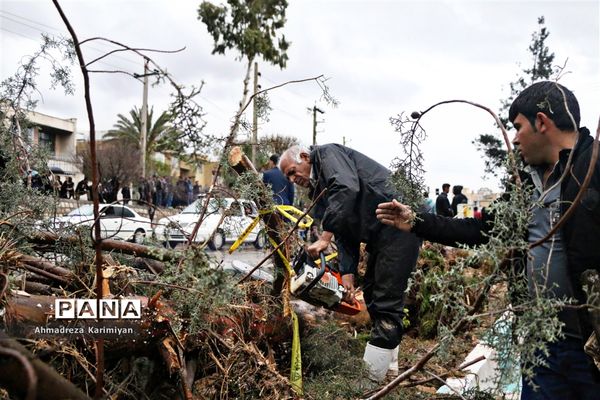 جاری شدن سیل و امدادرسانی در شیراز