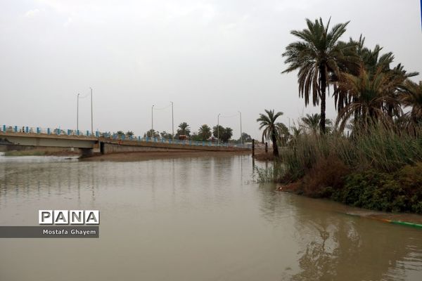 اسکان مسافران نوروزی در اماکن سرپوشیده و اجرا ی عملیات جلوگیری از طغیان رودخانه اروند درآبادان