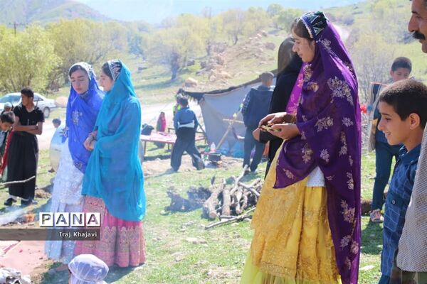جشنواره غذاهای سنتی و صنایع دستی در روستای چمن سادات حسینی دهدزخوزستان
