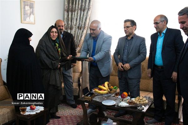 دیدار با خانواده شهدای امور تربیتی