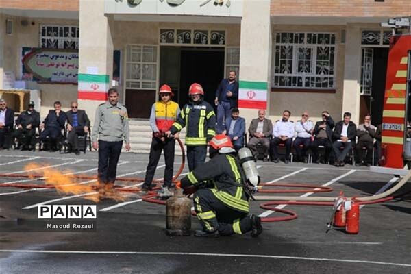 برگزاری مانور پیشگیری از حوادث چهارشنبه آخر سال در مدارس  میانه