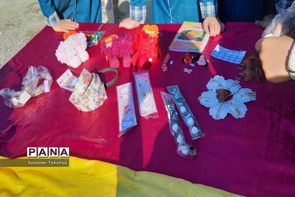 برگزاری جشنواره غذا جهت حمایت از نیازمندان در مدرسه دخترانه شاهد 2 ملایر