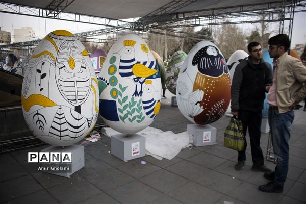 جشنواره تخم مرغ های نوروزی