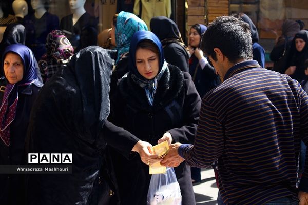 حال و هوای بازار تبریز شب عید