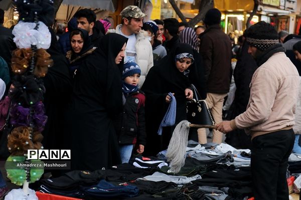 حال و هوای بازار تبریز شب عید