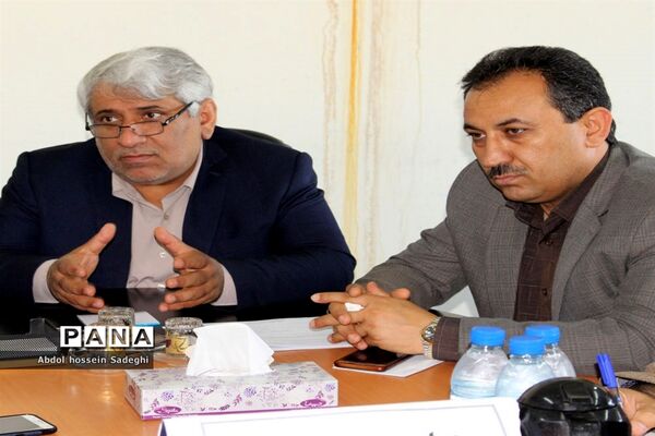 چهارمین جلسه ستاد بزرگداشت مقام معلم  در بوشهر