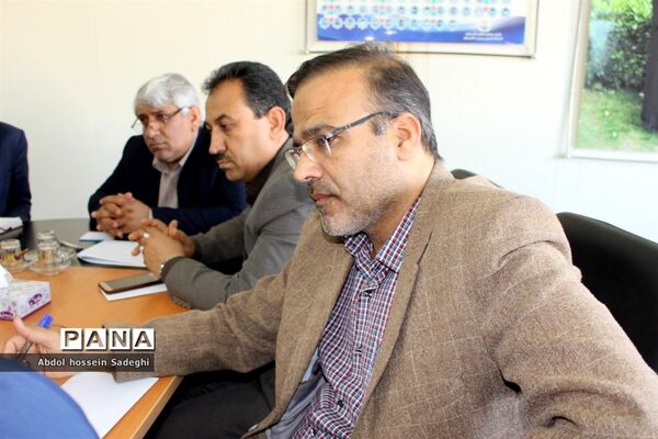 چهارمین جلسه ستاد بزرگداشت مقام معلم  در بوشهر