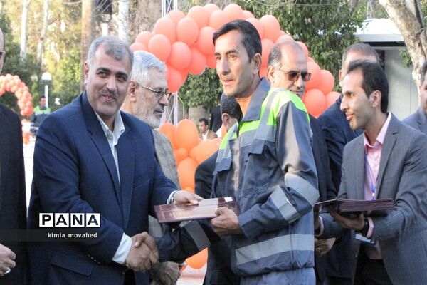 تجلیل از نارنجی پوشان و سفیران پاکیزگی در شیراز
