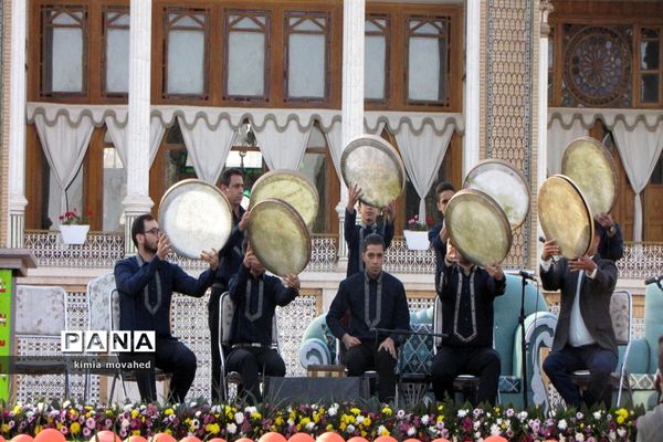 تجلیل از نارنجی پوشان و سفیران پاکیزگی در شیراز