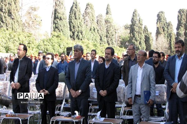 تجلیل از نارنجی پوشان و سفیران پاکیزگی در شیراز