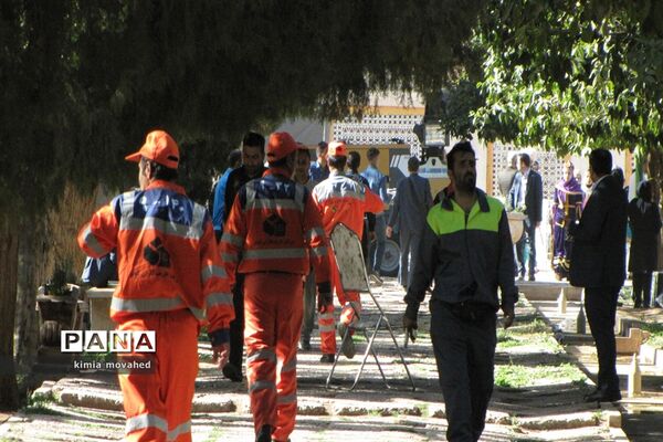 تجلیل از نارنجی پوشان و سفیران پاکیزگی در شیراز