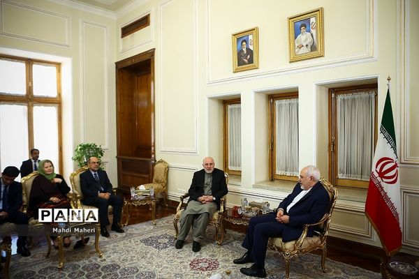 دیدار نماینده ویژه رئیس جمهوری افغانستان با ظریف