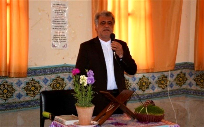 رئیس آموزش و پرورش پیربکران:همراهی اولیا با مدارس در تسهیل یادگیری بسیار مهم است