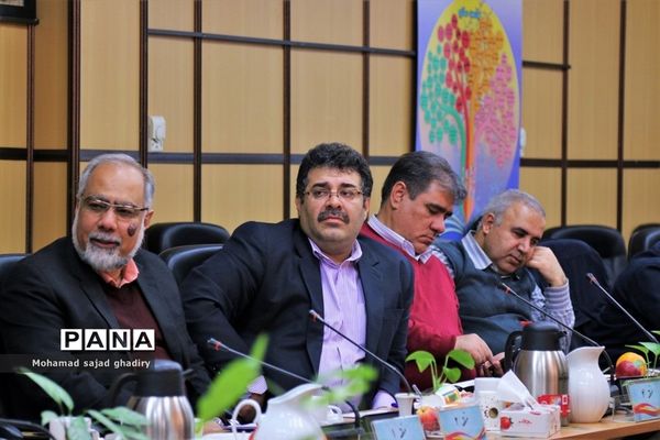 آخرین جلسه سال مدیران مناطق 19 گانه شهر تهران و شورای معاونان اداره‌کل آموزش و پرورش شهر تهران