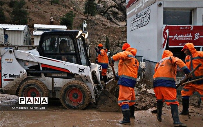 آغاز پرداخت خسارت به حادثه دیدگان سیل شیراز