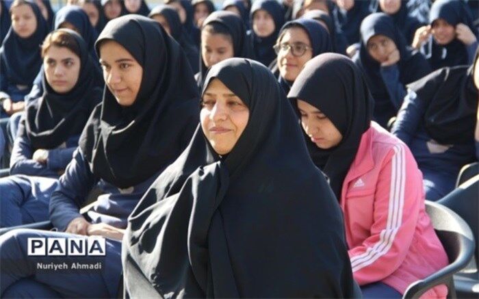مدیرآموزشگاه دخترانه حجاب شهرری: یکی از اهداف سند تحول بنیادین داشتن حیات طیبه است