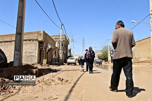 پاکسازی آثار تخریبی سیل در شیراز