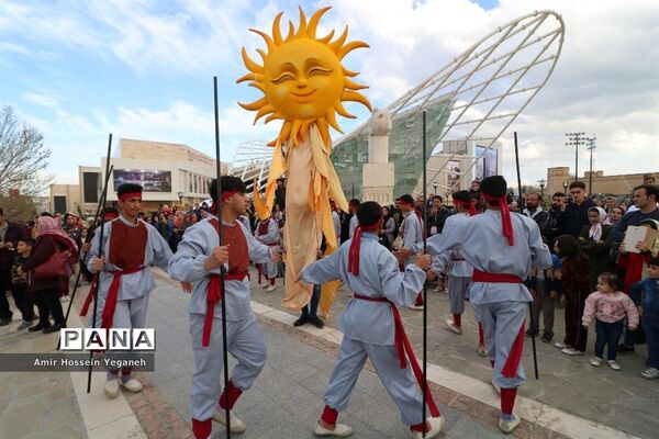 کارنوال شادی در پدیده شاندیز مشهد