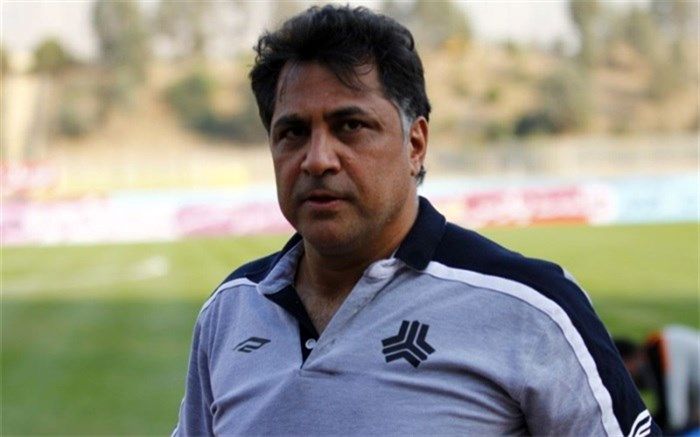 دایی: داوری‌ها طوری شده است که من کم کم در حال شک کردن هستم