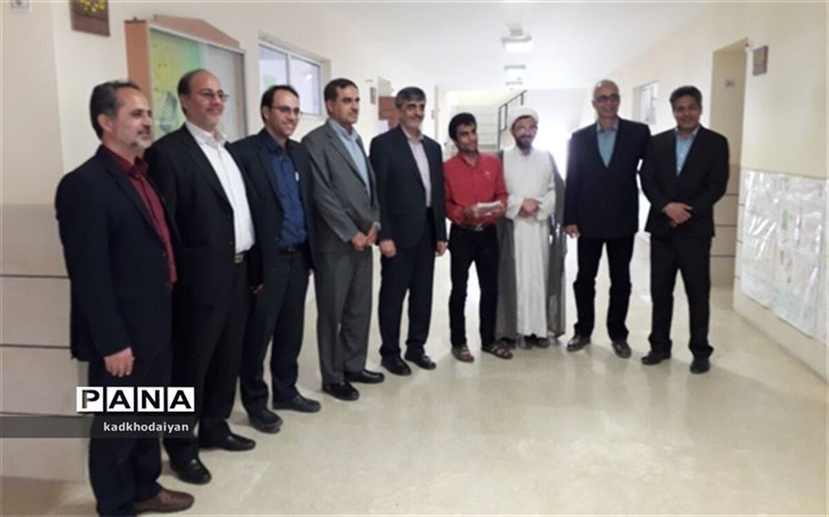 بازدید معاون توسعه مدیریت و پشتیبانی آموزش و پرورش  اصفهان از ستاد اسکان نوروزی فرهنگیان