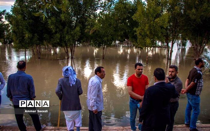  روزانه ۲۰۰۰ پرس غذای گرم میان سیل‌زدگان کرمانشاهی توزیع می‌شود