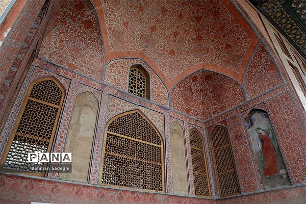 عمارت عالی قاپو در نوروز 98