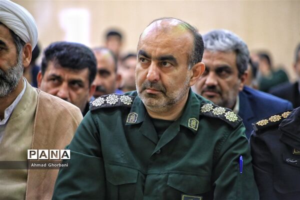 دیدار فرماندار ساری با فرماندهان سپاه به مناسبت روز پاسدار
