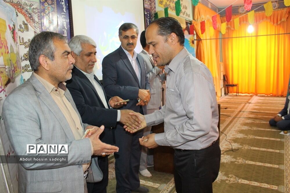 جشن میلاد حضرت  ابوالفضل و روز جانباز و حمایت از خدمات سپاه پاسداران در آموزش و پرورش استان بوشهر