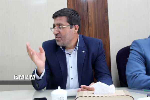 جلسه هماهنگی پوشاک و لباس فرم دانش‌آموزی اداره کل آموزش و پرورش استان بوشهر