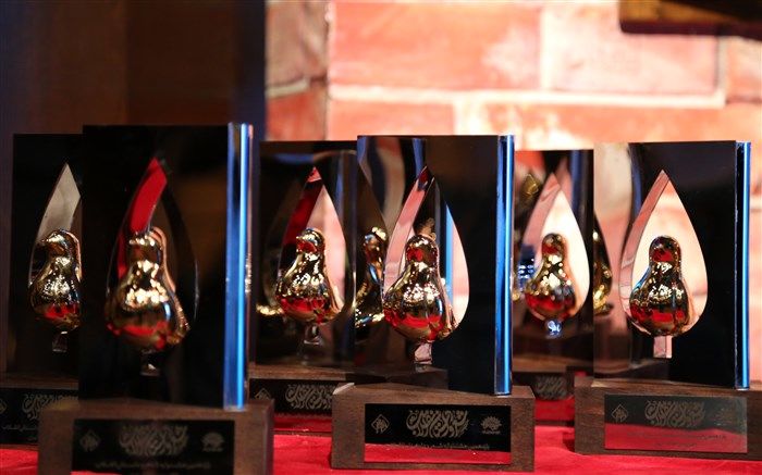 برگزیدگان یازدهمین جشنواره بین المللی شعر و داستان انقلاب معرفی شدند